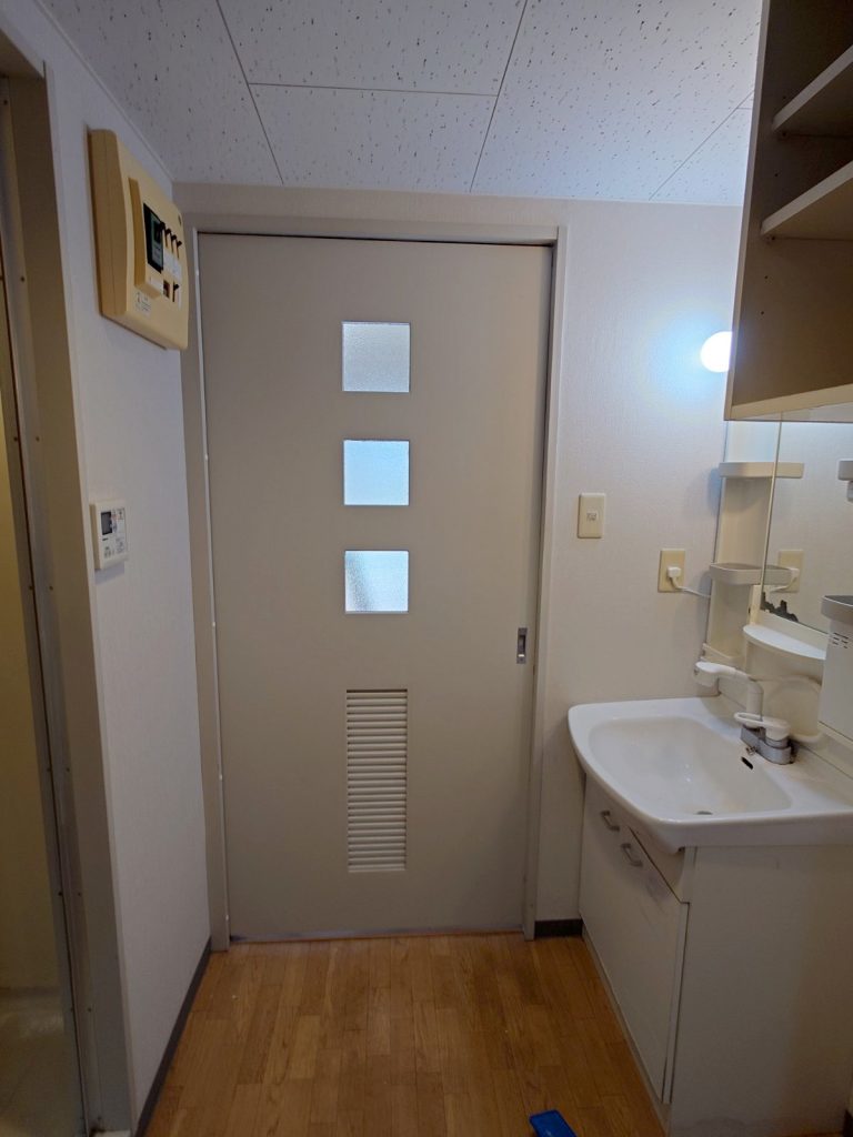 八王子市マンションクロス再生・クロスクリーニング