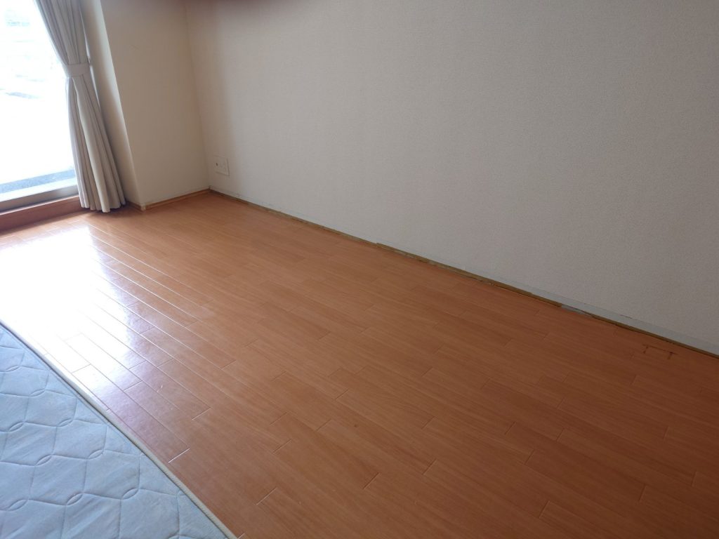 居間がクリーニングで明るくなりました