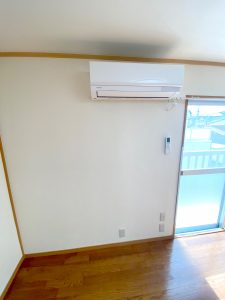 エアコンは分解洗浄します