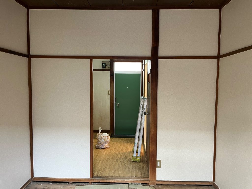 和室　クロス張替え