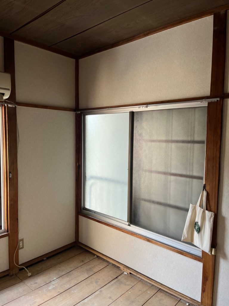 和室　クロス張替え
