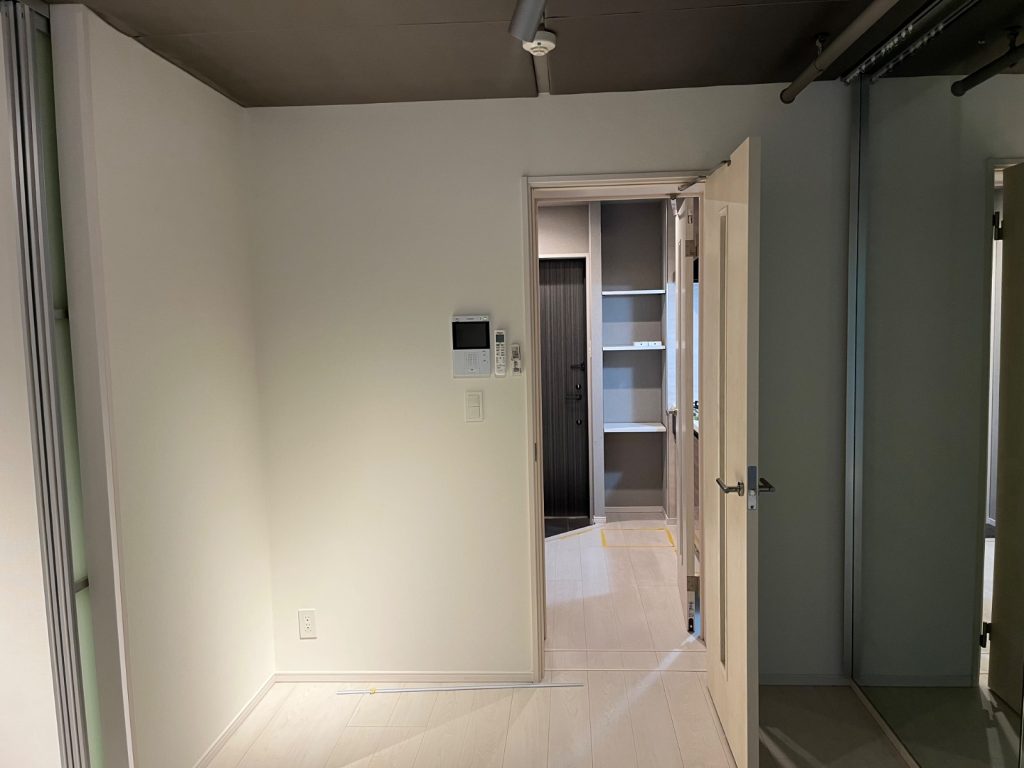 目黒区マンションクロス再生