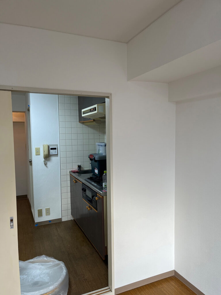 神奈川県横浜市マンションクロス再生・原状回復工事